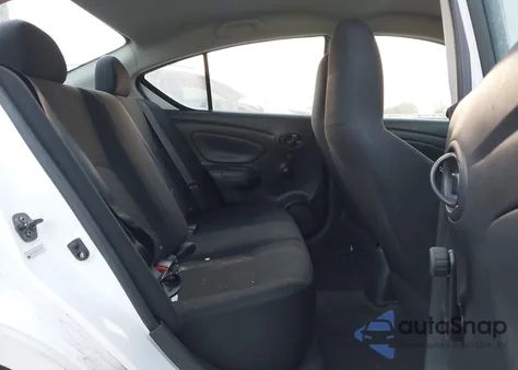 2015 Nissan Versa 1.6 S из США, поврежденный, VIN 3N1CN7AP3FL807615